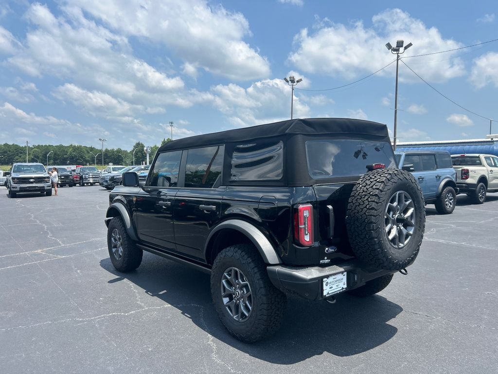 New 2025 Black Ford Badlands image 5
