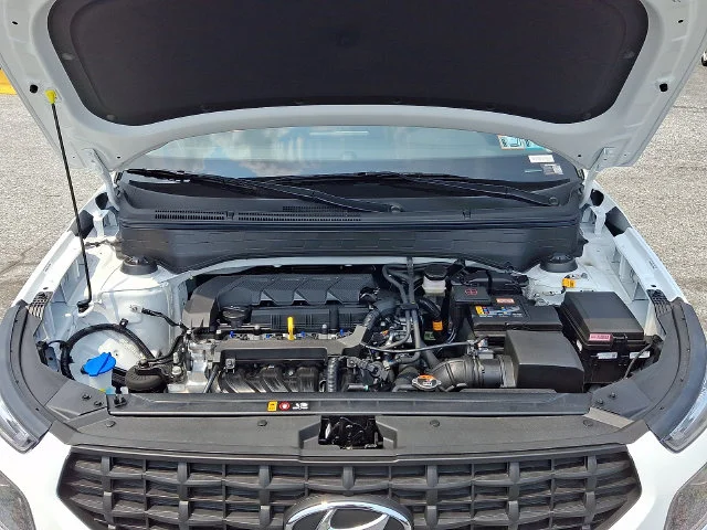 New 2026 White Hyundai SE image 20