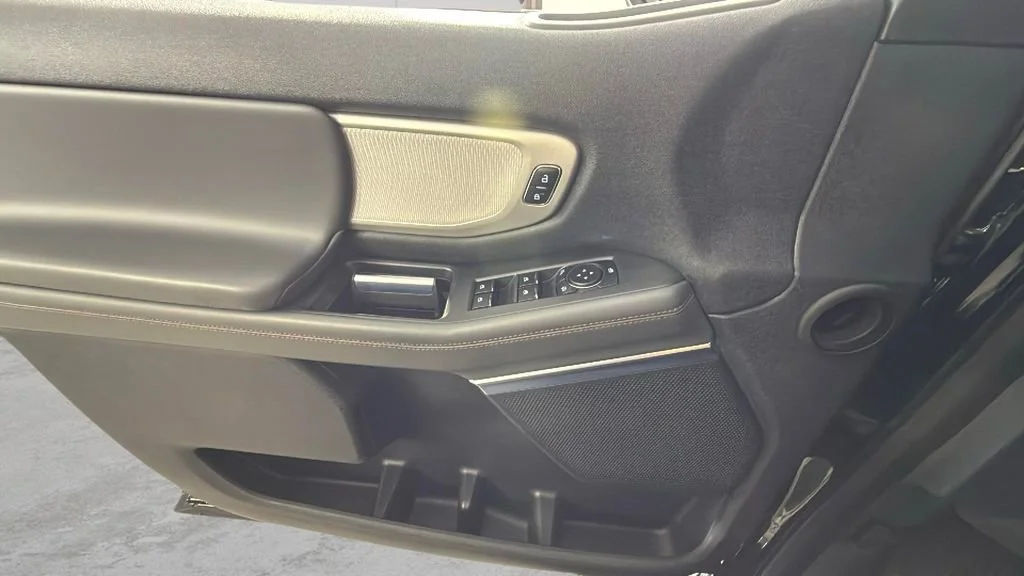 Used 2025  Ford Active image 26