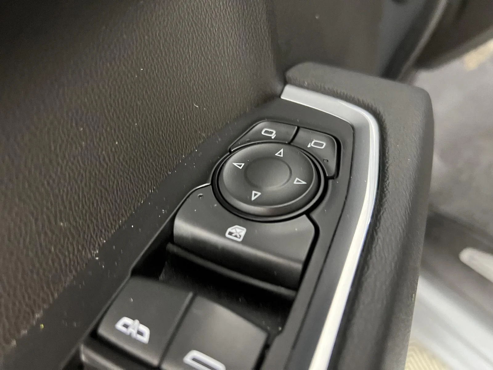Used 2023 Sterling Gray Metallic Chevrolet RST image 13