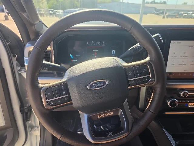 New 2026 Star White Metallic Tri-Coat Ford F-250® King Ranch® image 15