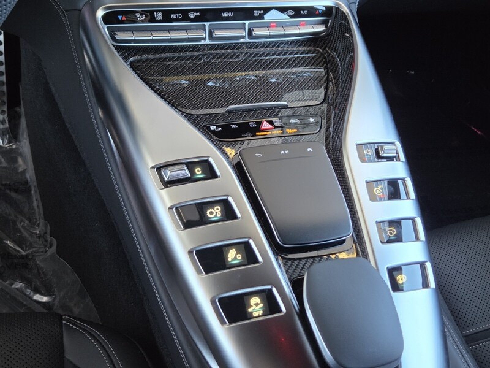 New 2026 MANUFAKTUR Patagonia Red Metallic Mercedes-Benz AMG® GT 53 4-Door Coupe image 12