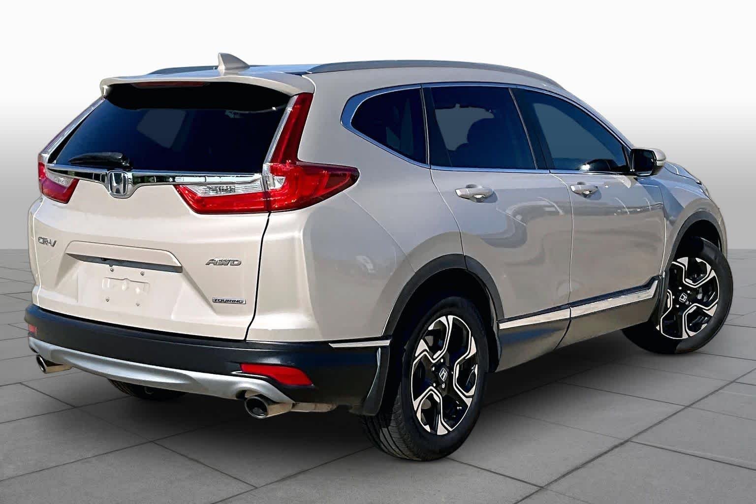 Used 2018 Sandstorm Metallic Honda Touring image 13