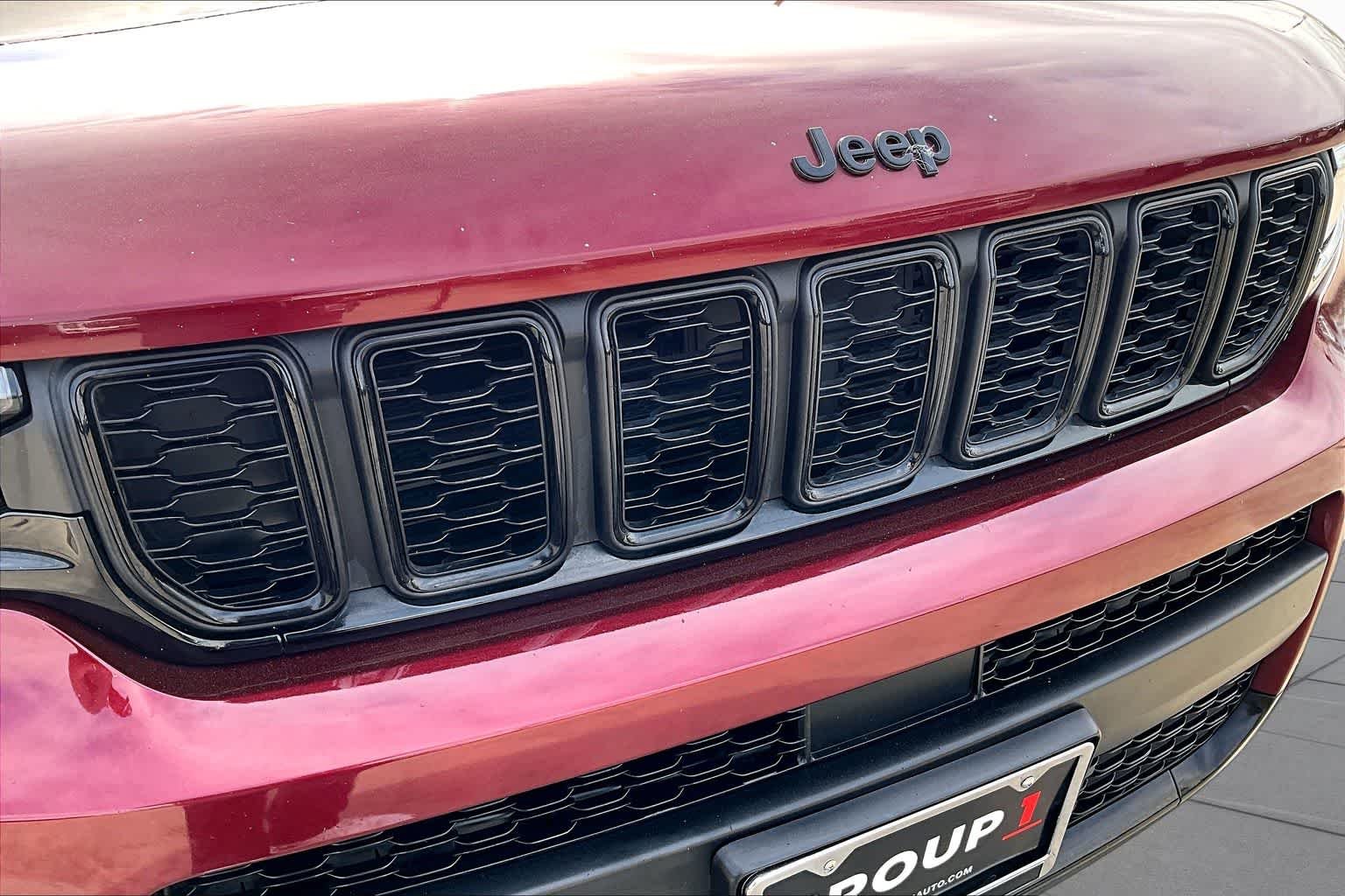 Used 2023 Velvet Red Pearlcoat Jeep Limited image 30
