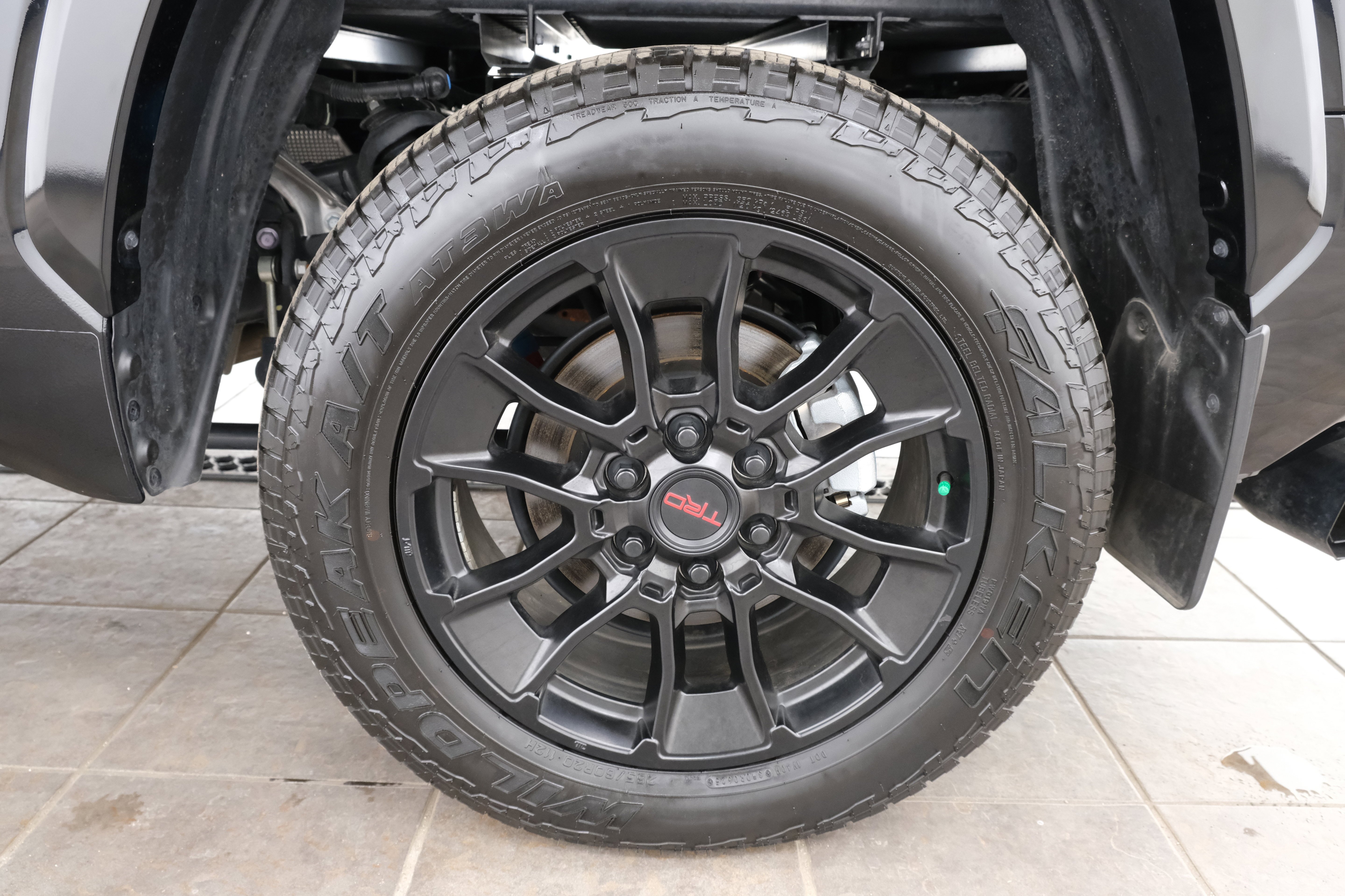 2025 Toyota Tundra Platinum - Photo 40