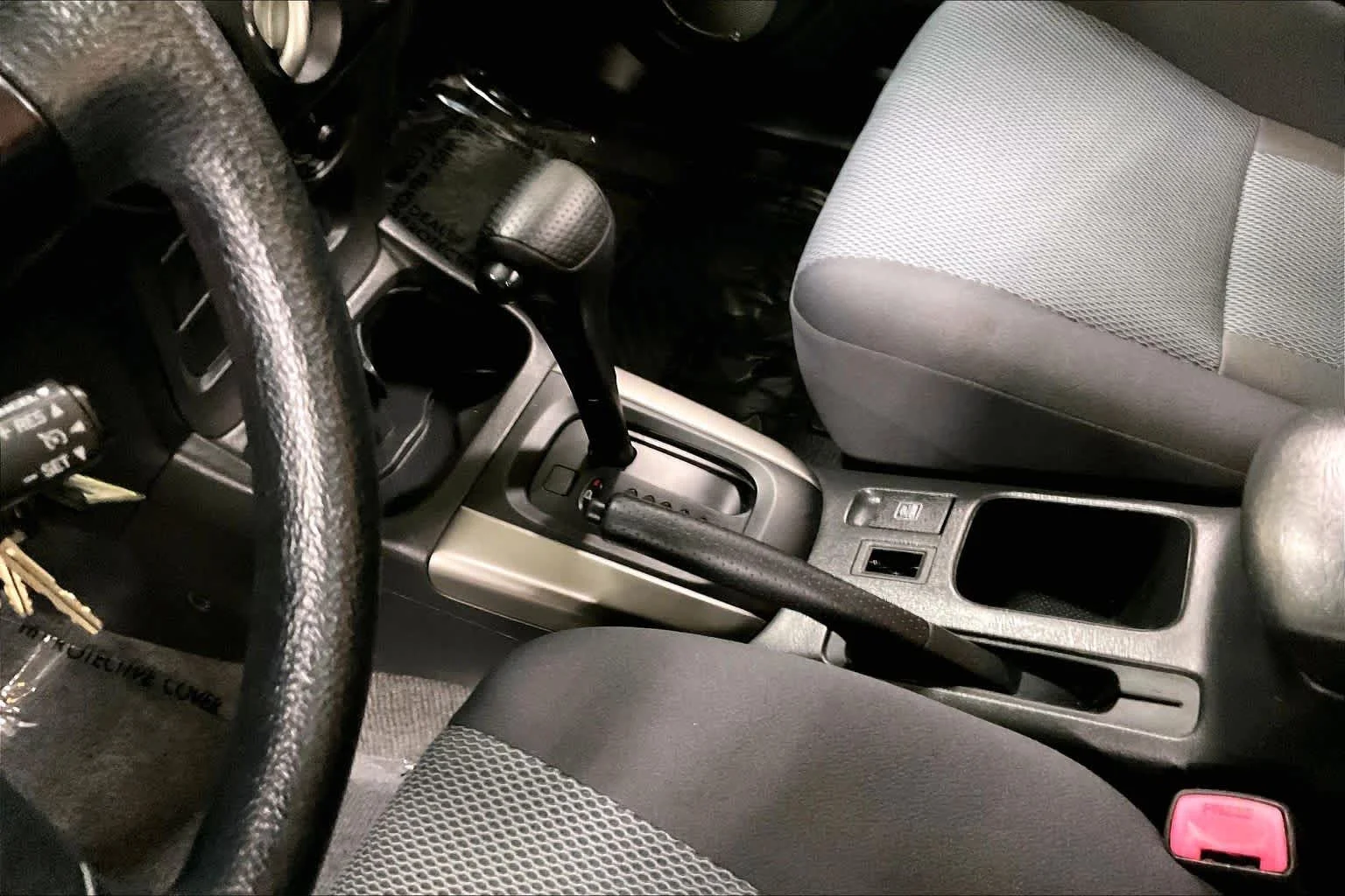 Used 2005 Titanium Metallic Toyota  image 16