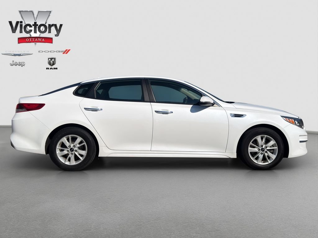 Used 2016 White Kia LX image 7