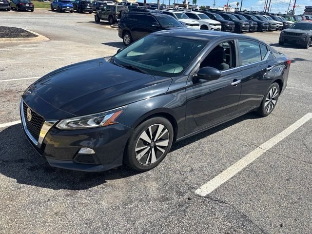 Used 2022 Blue Nissan 2.5 SV image 3