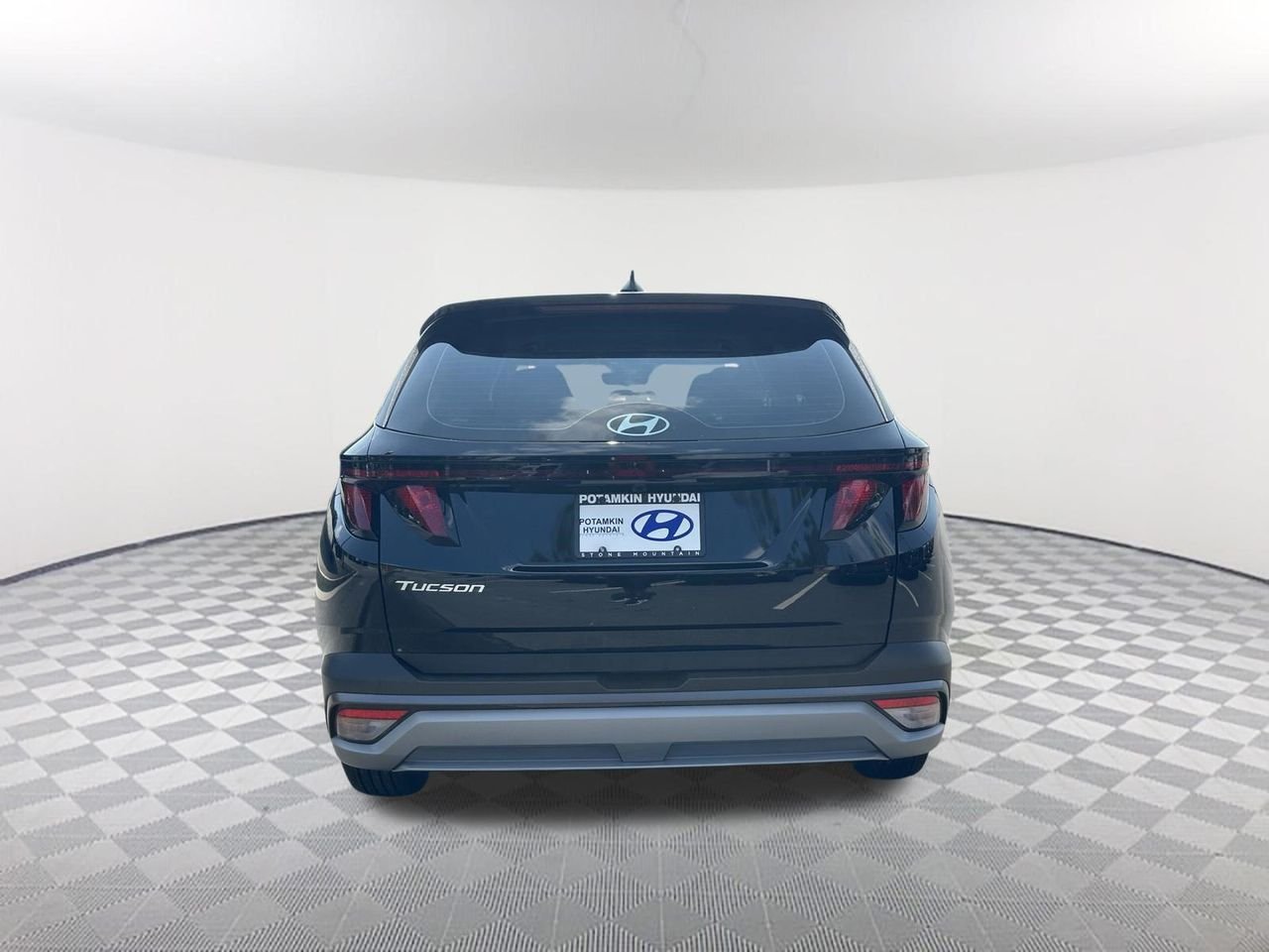 New 2026 Phantom Black Hyundai SE image 6