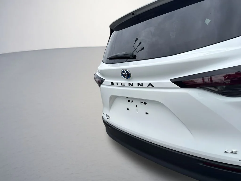 Used 2025 White Toyota LE image 33