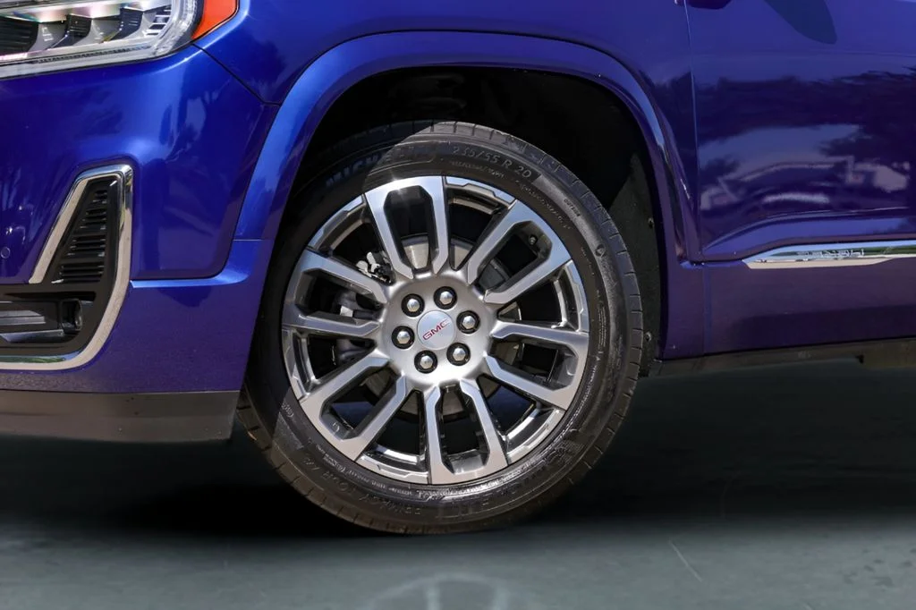 Used 2023 Blue GMC Denali image 4