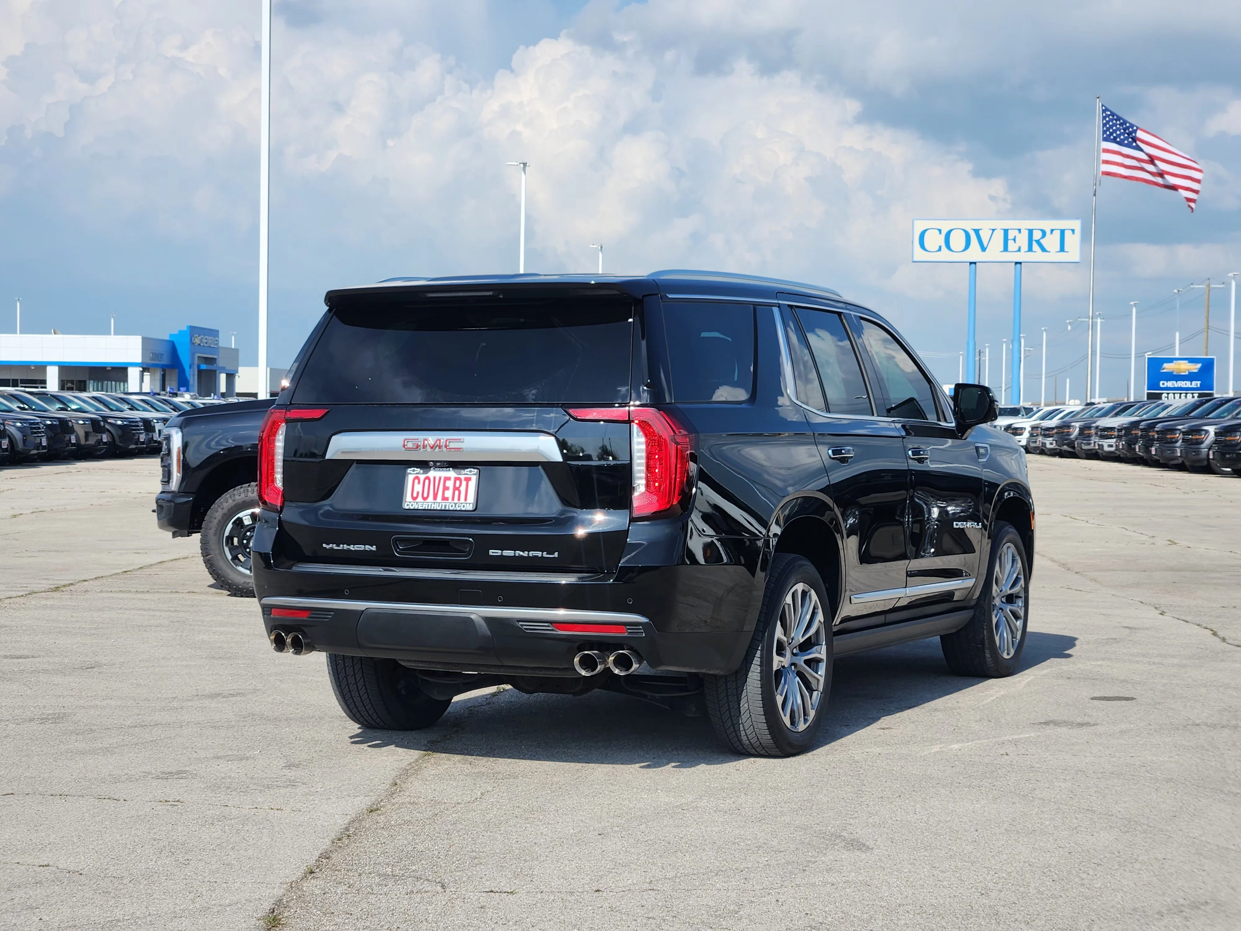 Used 2021 Onyx Black GMC Denali image 7