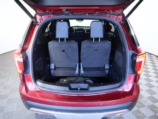 Used 2016 Red Ford Limited image 7