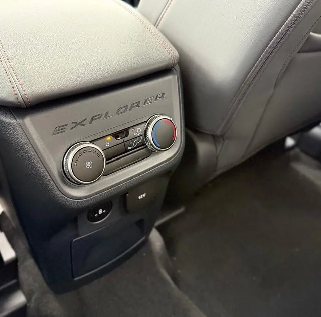 New 2026 Carbonized Gray Metallic Ford Active image 28
