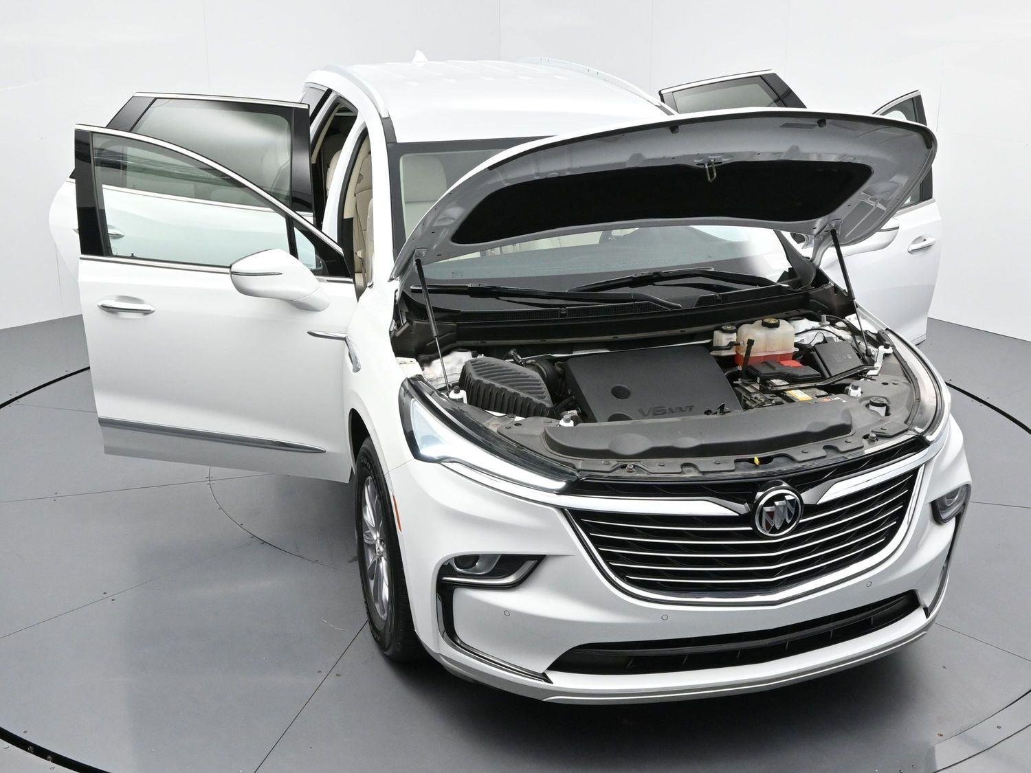 Used 2023 Summit White Buick Essence image 42