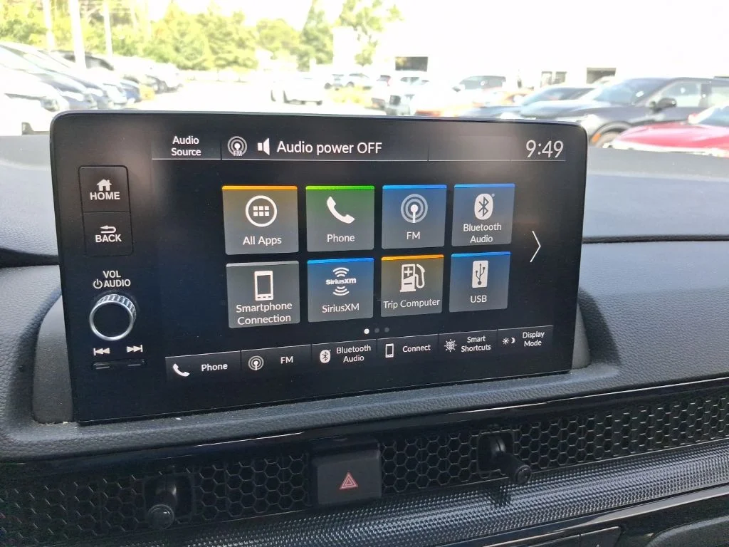 Used 2025 White Honda EX-L image 26