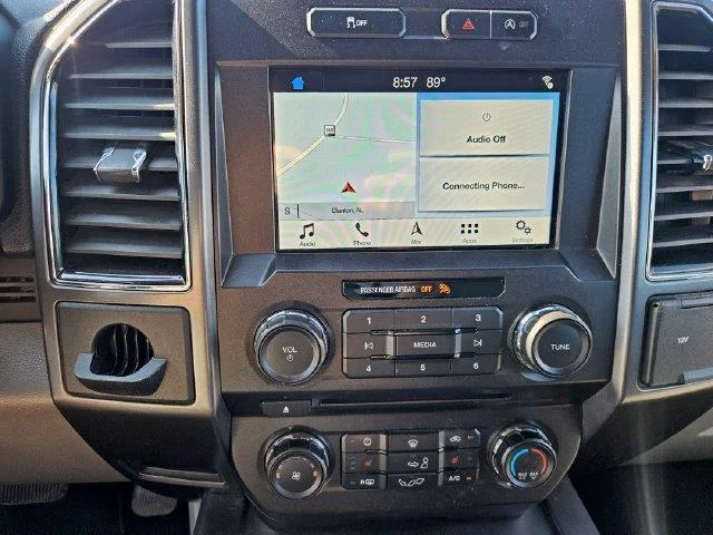 Used 2018 White Ford XL image 19