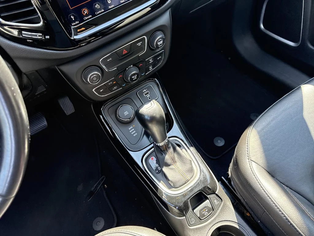 Used 2020 White Clearcoat Jeep Limited image 14