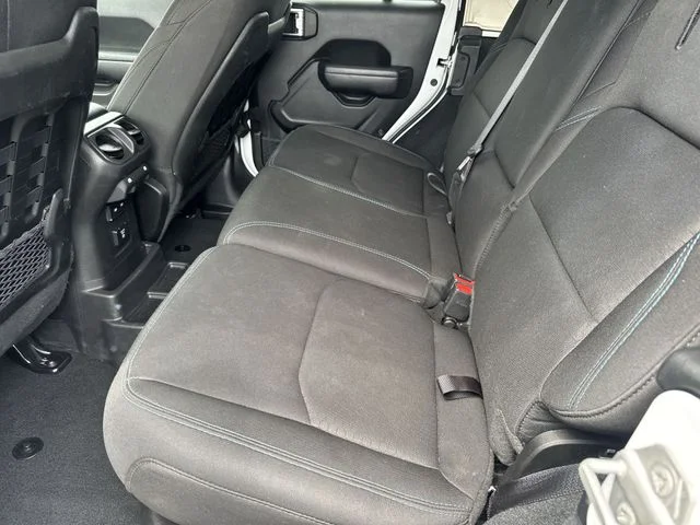 Used 2022 White Jeep Unlimited Rubicon 4xe image 21