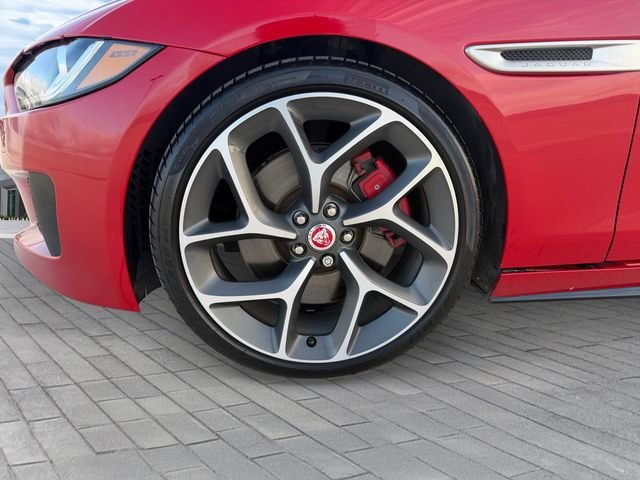 Used 2018 Red Jaguar S image 9