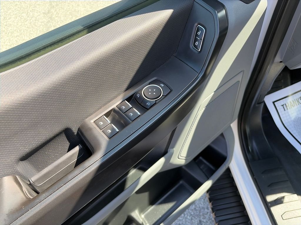 Used 2021 White Ford XL image 12