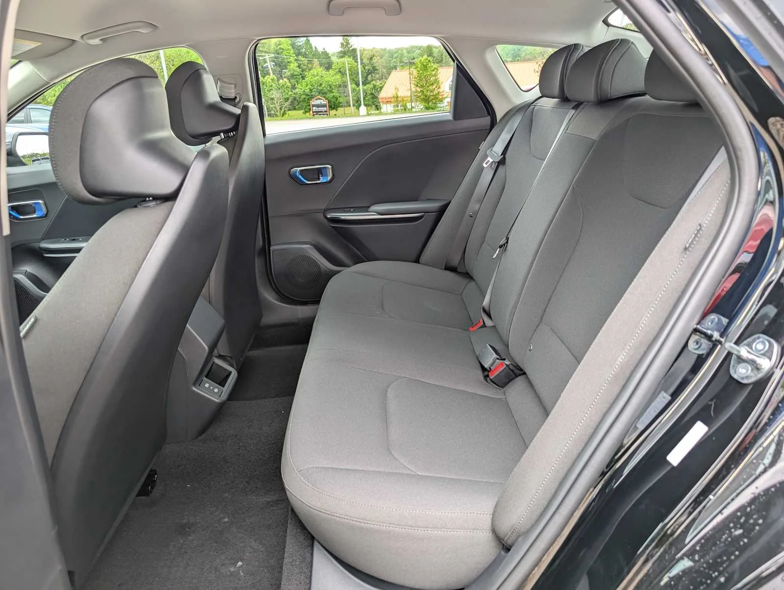 New 2026 Aurora Black Pearl Kia LXS image 15
