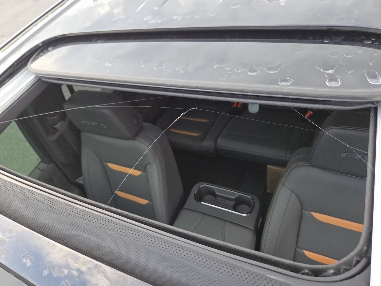 New 2026 Onyx Black GMC AT4 image 4