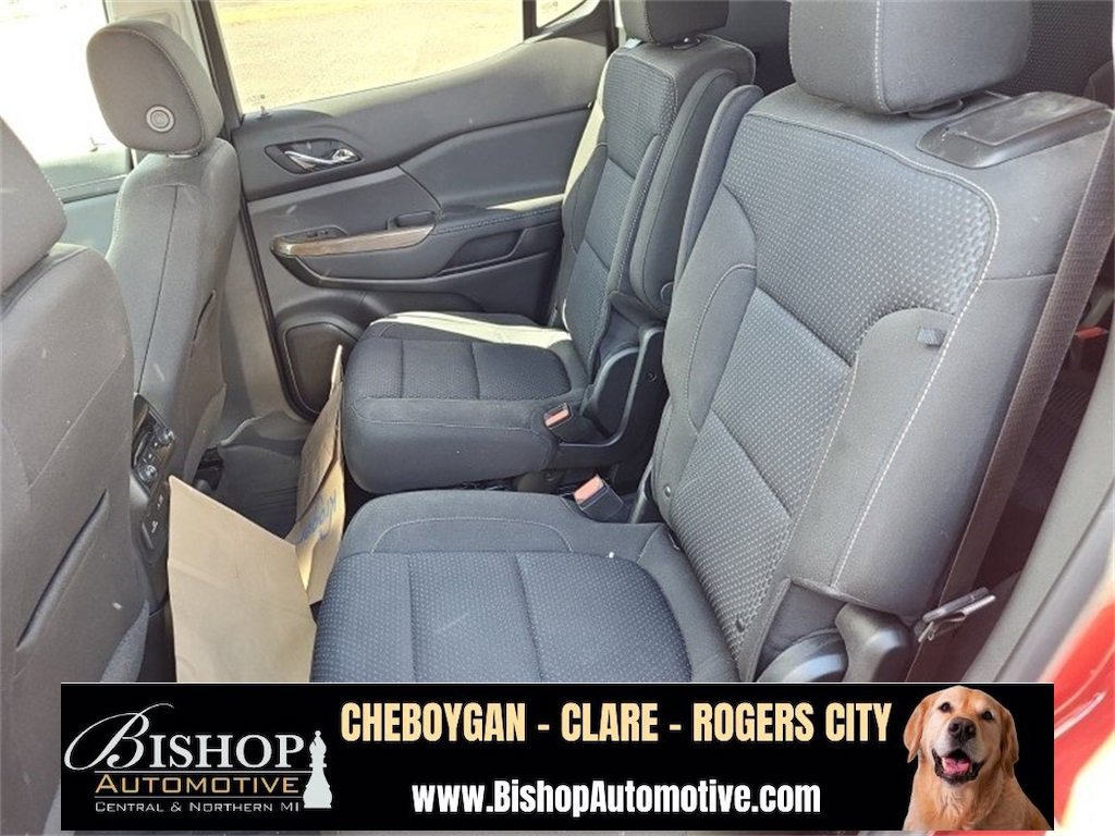 2023 Gmc Acadia SLE photo 4