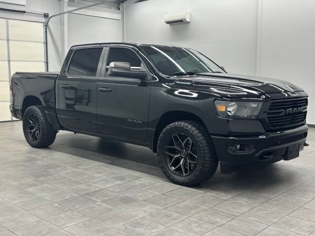 2021 RAM 1500 Big Horn/Lone Star 4x4 Crew Cab 5'7's photo