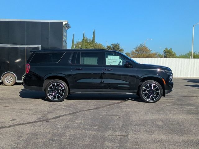 2026 Chevrolet Suburban RST - Photo 9