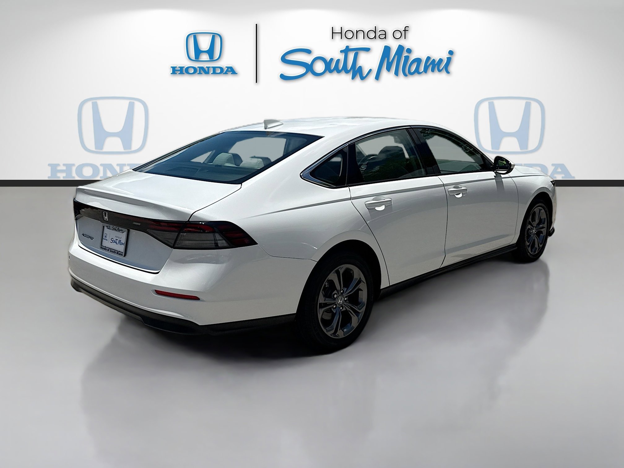 2024 Honda Accord EX - Photo 7