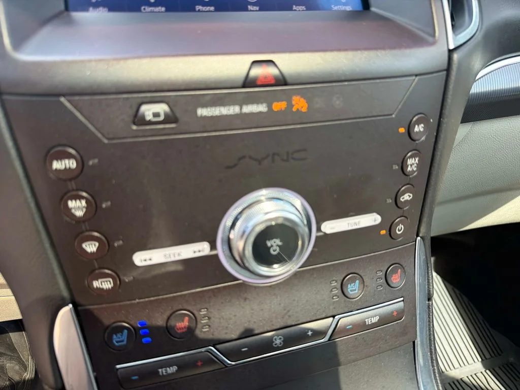 Used 2020 Blue Ford Titanium image 25