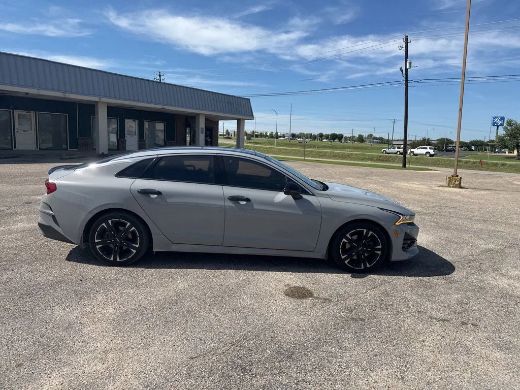 Used 2023 Wolf Gray Kia GT-Line image 14