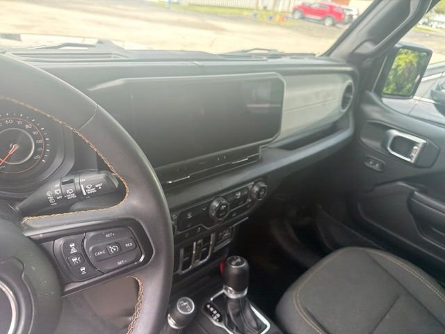 Used 2024 Black Jeep Sport S image 12