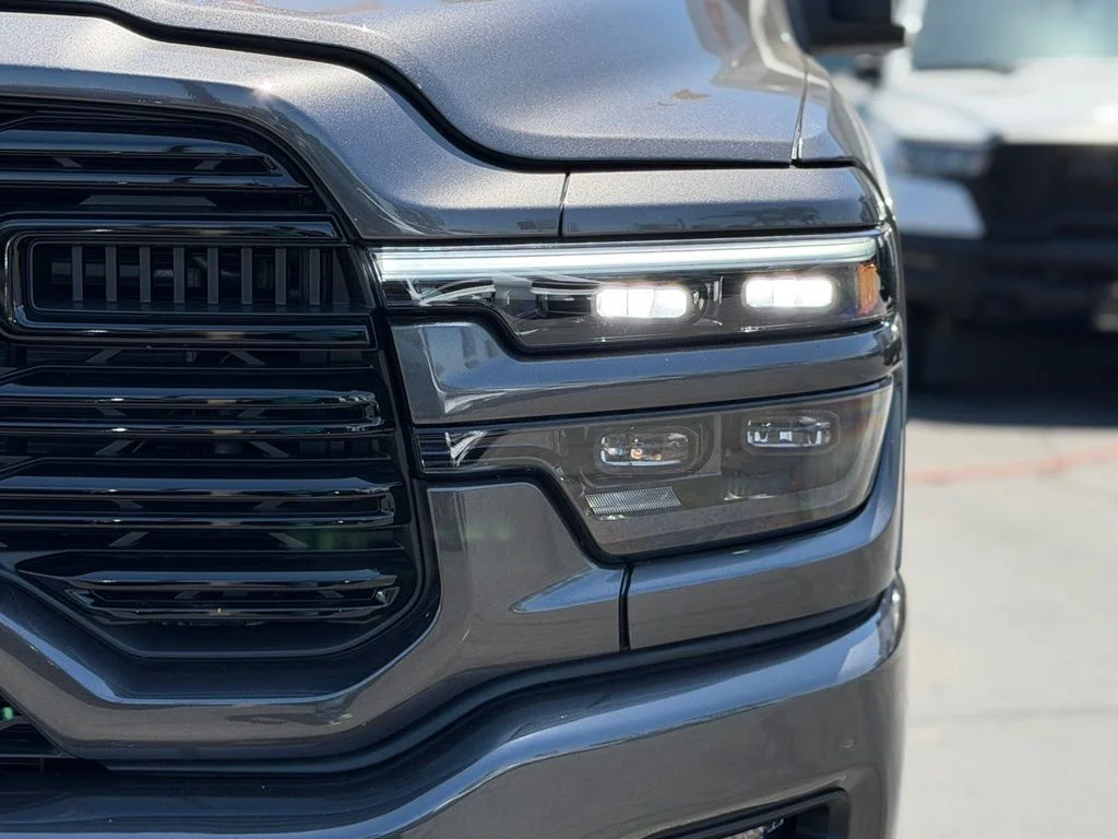 New 2026 Granite Crystal Metallic Clear-Coat Exterior Paint RAM Laramie image 10