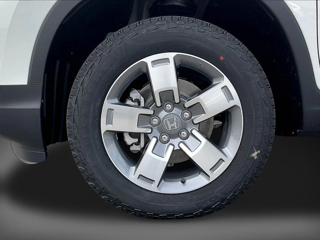 New 2026 Platinum White Pearl Honda RTL image 25