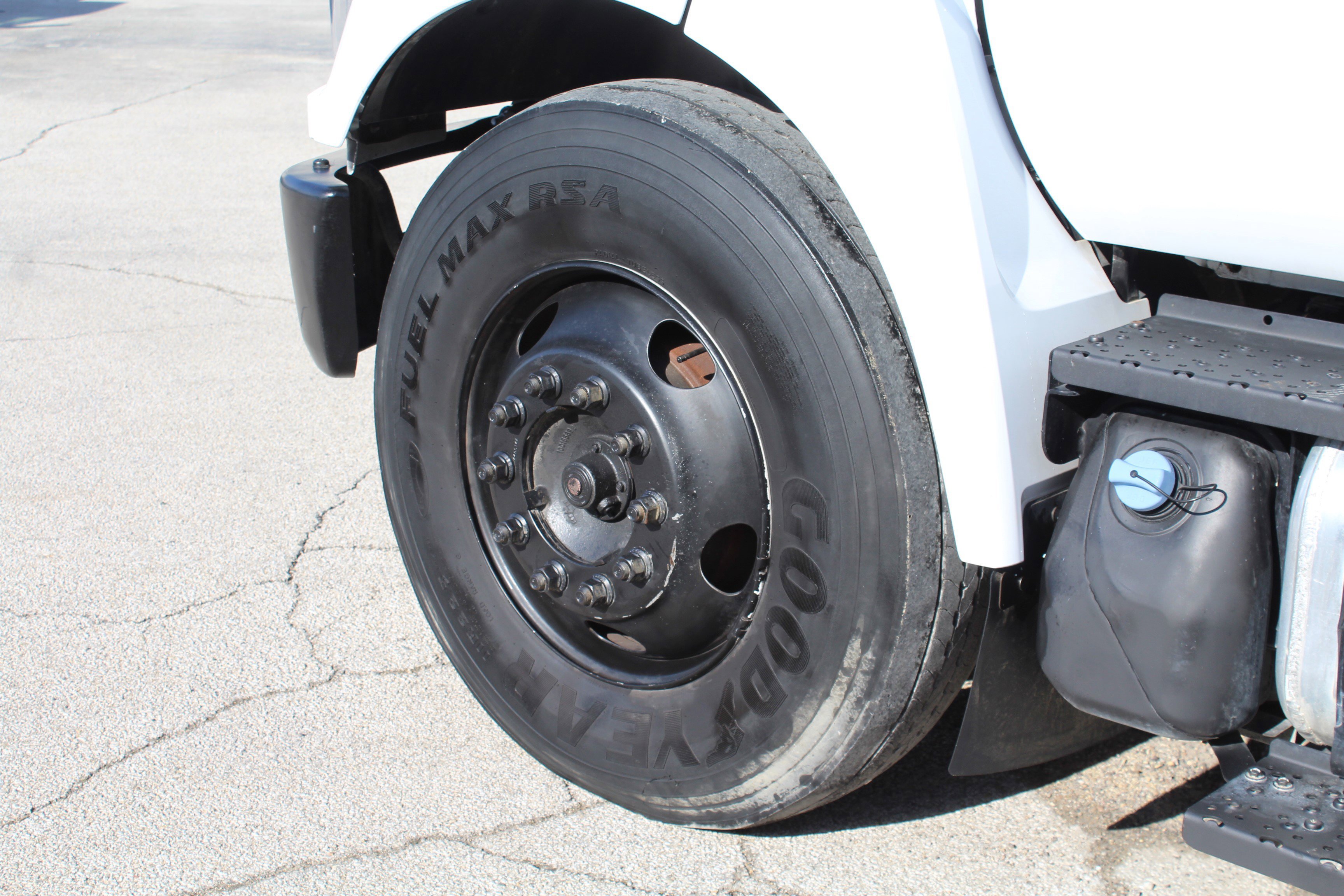 2021 Ford F-650 - Photo 6