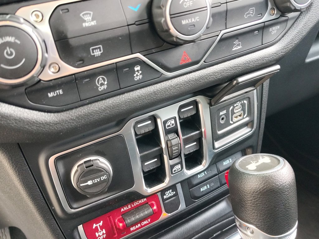 2025 Jeep Wrangler 4-Door Willys - Photo 32