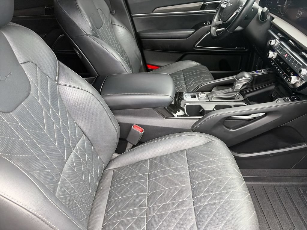 Used 2024  Kia SX X-Pro image 9