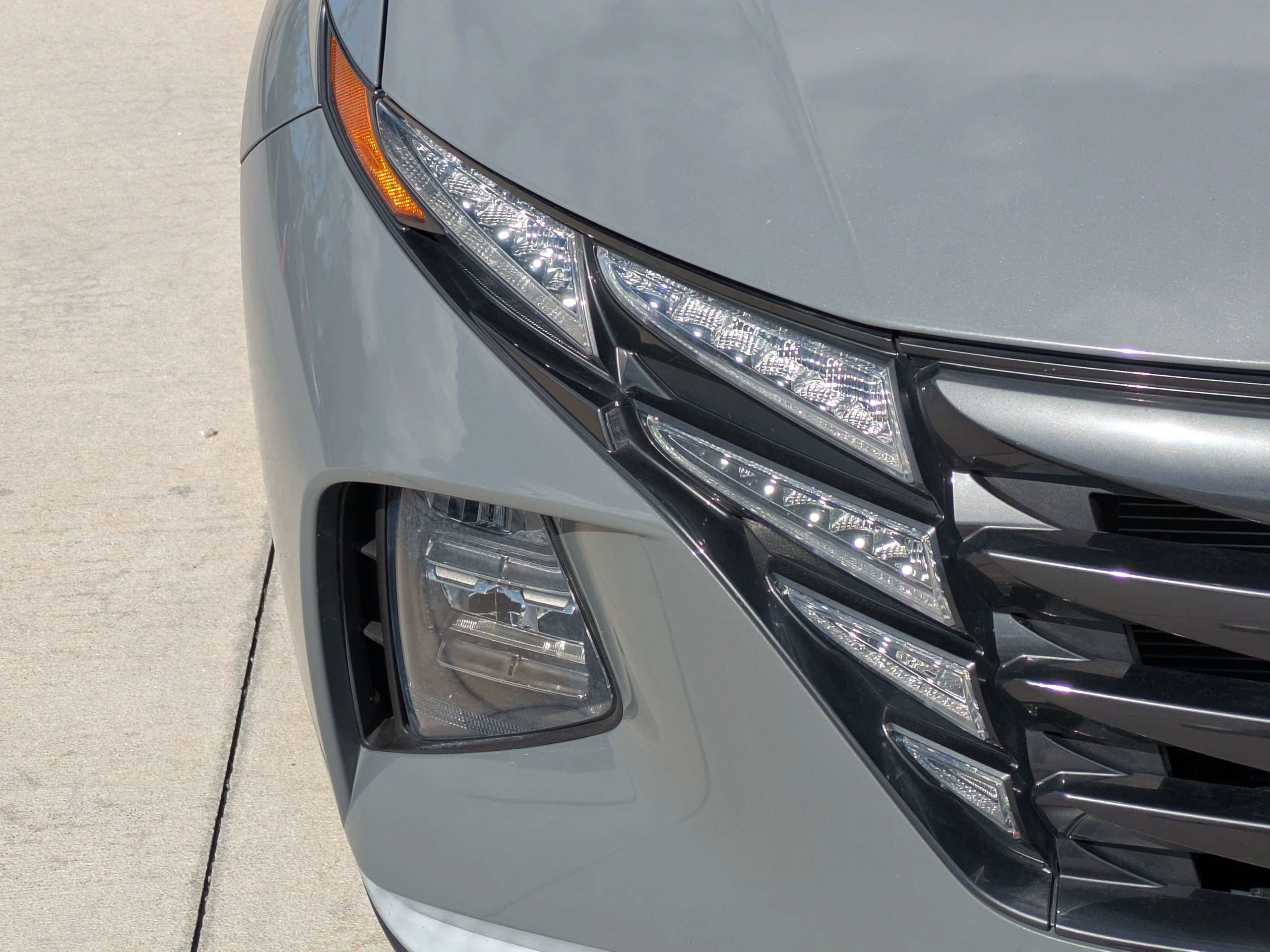 Certified Used 2024 Hampton Gray Hyundai SEL image 7