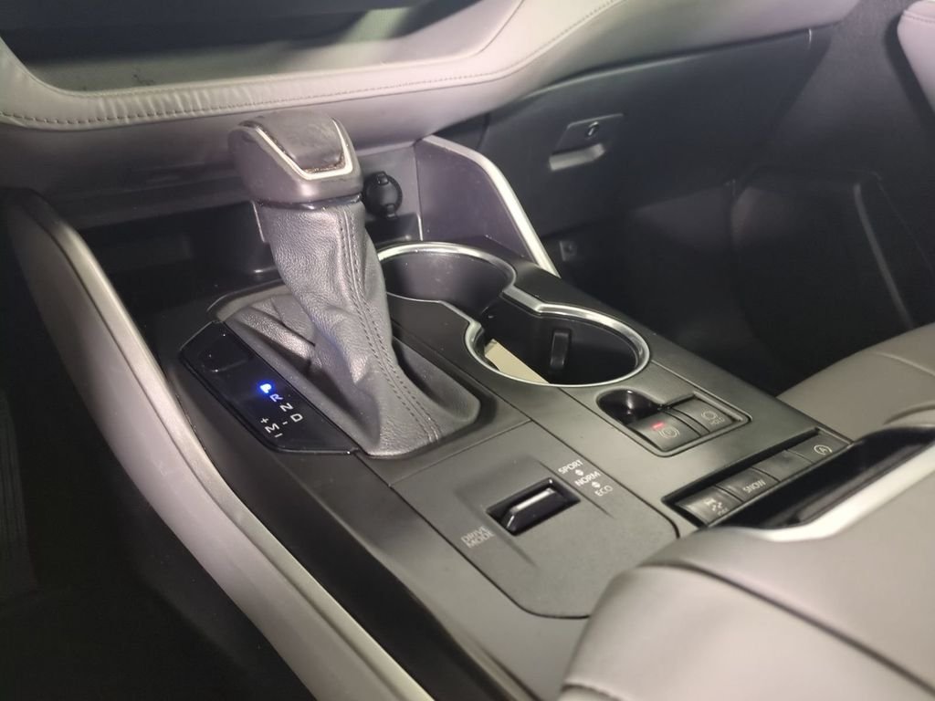 2021 Toyota Highlander XLE - Photo 23