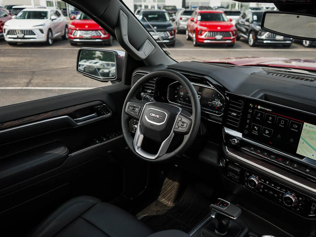 2026 GMC Sierra 1500 SLT - Photo 11