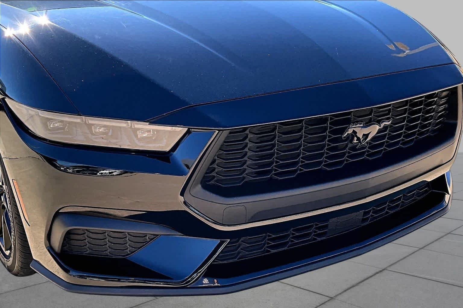 Used 2024 Shadow Black Ford EcoBoost image 28