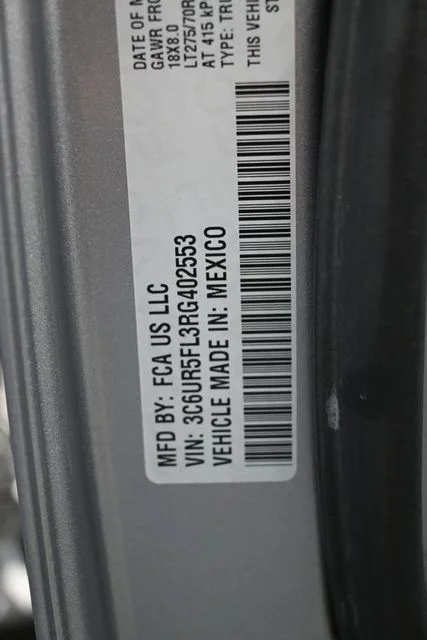 Used 2024 Silver Ram Laramie image 33