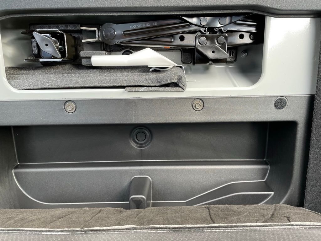 New 2026 Avalanche Gray Ford Outer Banks® image 25