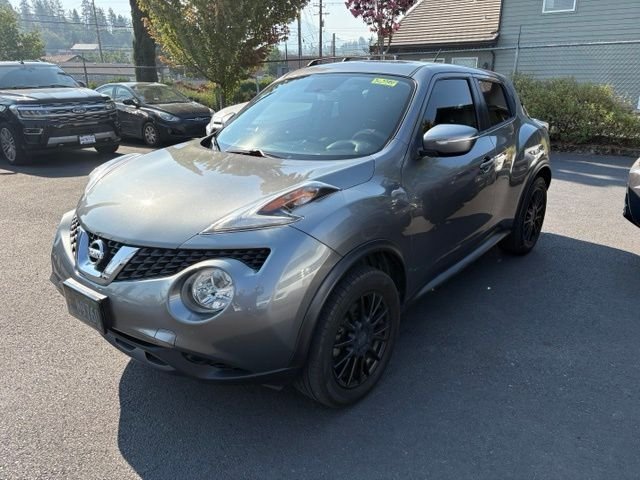 Used 2016 Gray Nissan S image 4