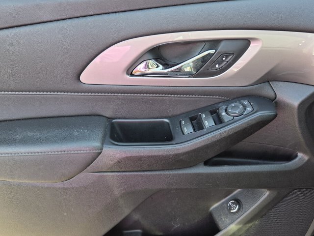 Certified Used 2022 SILVER SAGE METALLIC Chevrolet LT Cloth image 17