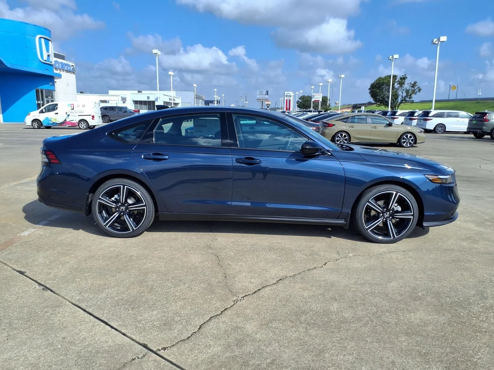 New 2026 Blue Honda SE image 7