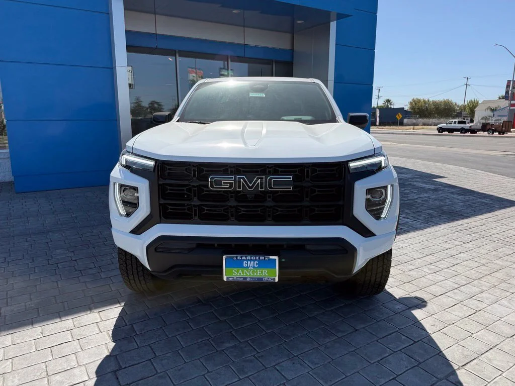 New 2026 Summit White GMC Elevation image 3