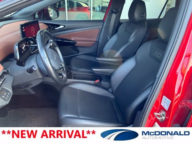 Used 2022 Red Volkswagen Pro S image 5